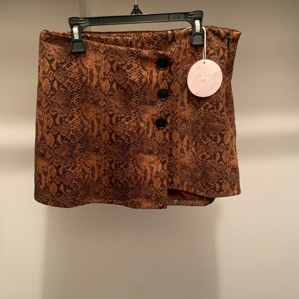 Snake pattern skort